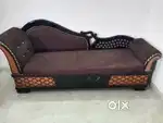 Mandir aur couch bechna hai