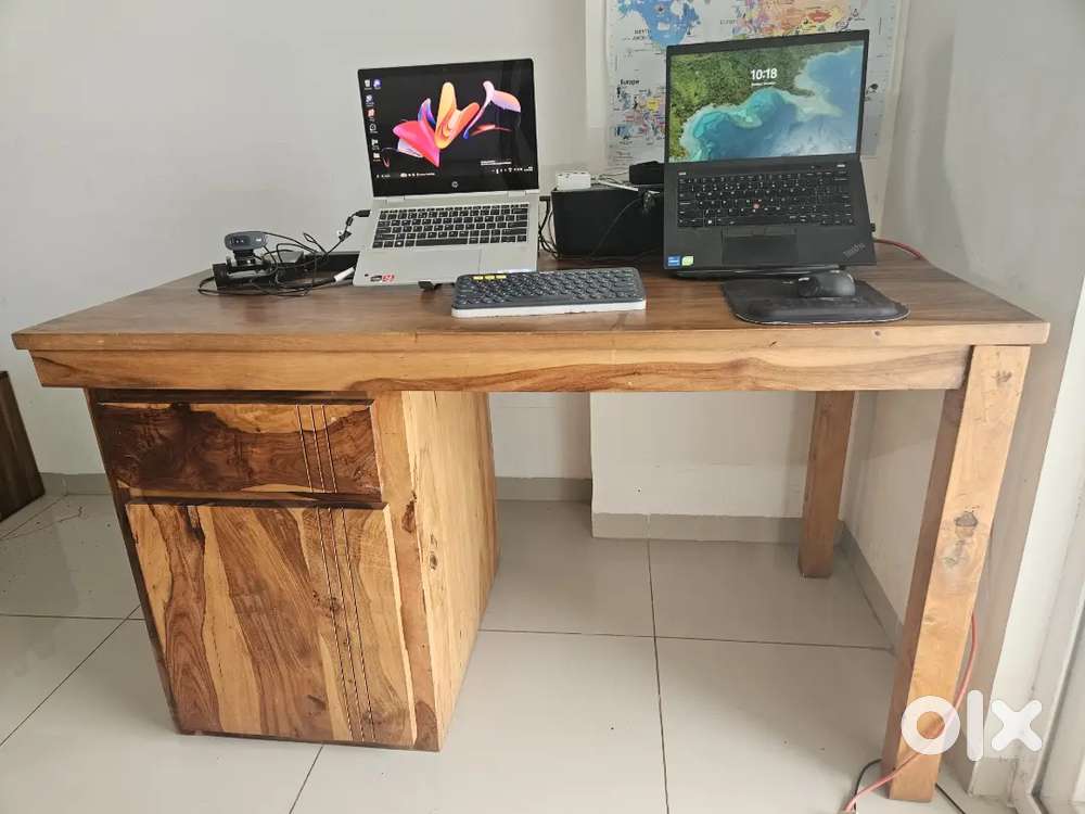 Urban Ladder large desk, solid Mango wood, walnut finish. Reversible