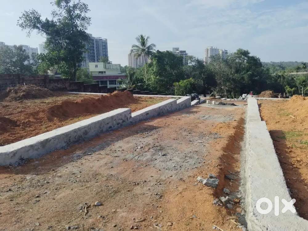 NEAR EDACHIRA KAKKANAD VILLA PLOTS