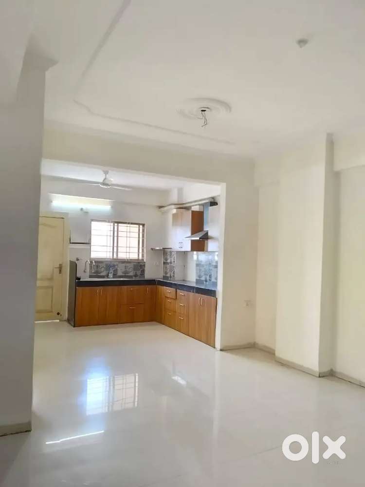 Rent fir 3bhk flat semi furnished covered campus bawdiya Kala.