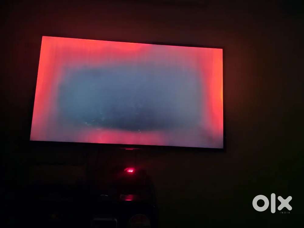 Xiaomi 43 inch Smart TV–Not Working (Only Red Screen)–For Repair/Parts