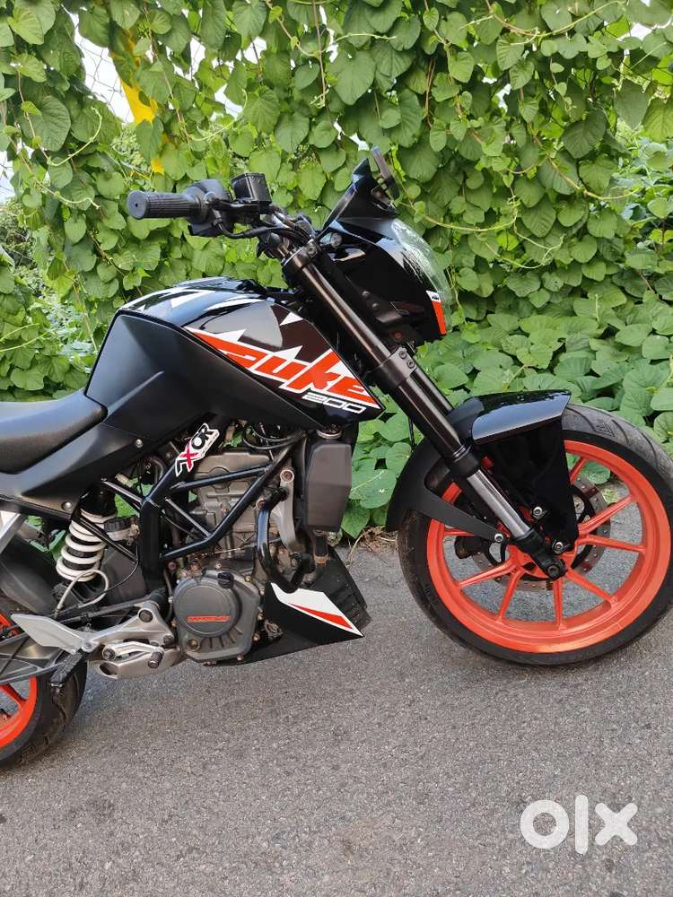 DUKE 200 (BS4) ABS Model