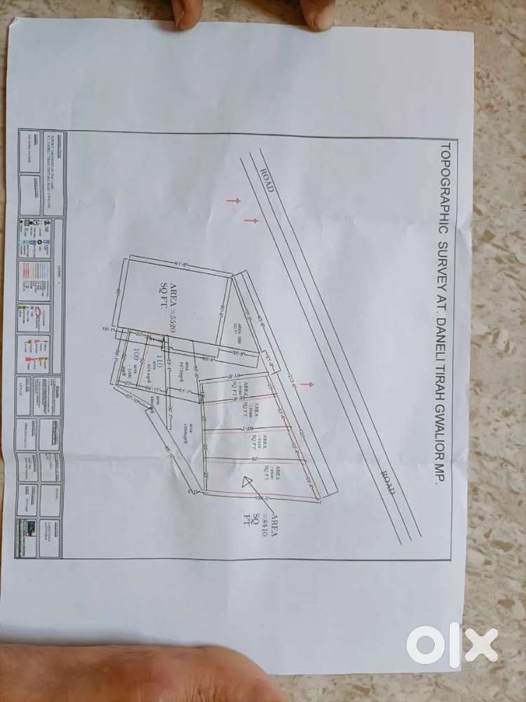 प्लाट साइज 20*45, और rcc की रोड़,लाइट, पानी जेसी सारी सुविधा उपलब्ध है