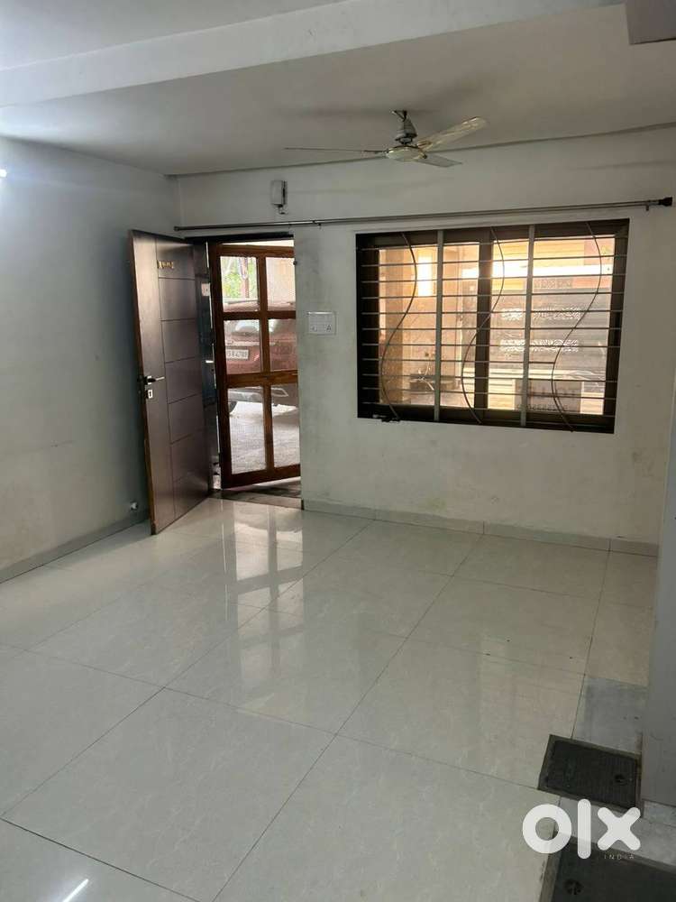 kranti nagar 1bhk semi furnished apartment for family and job person
