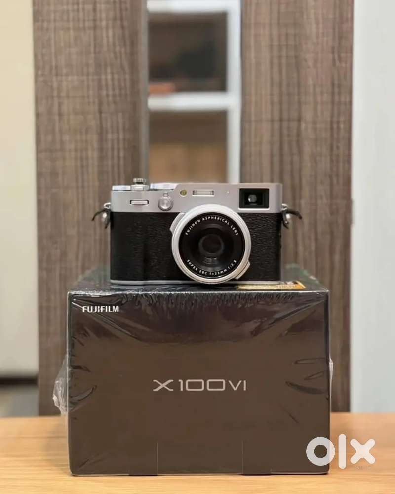 Fujifilm X100VI 40.2 MP Mirrorless Camera