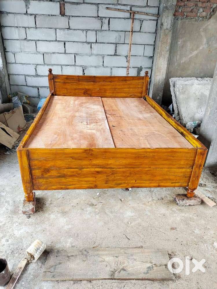 WOODEN COTS