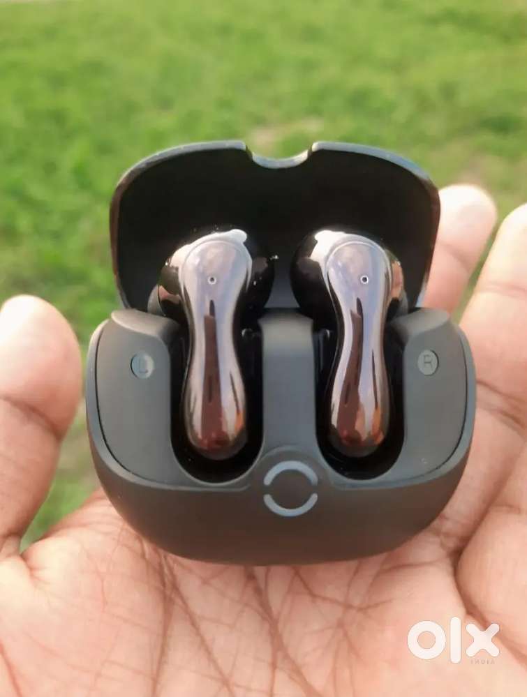 Boult Klarity 1 good condition earbuds