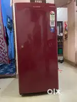 LLOYD FRIDGE - PRICE: 7999/-