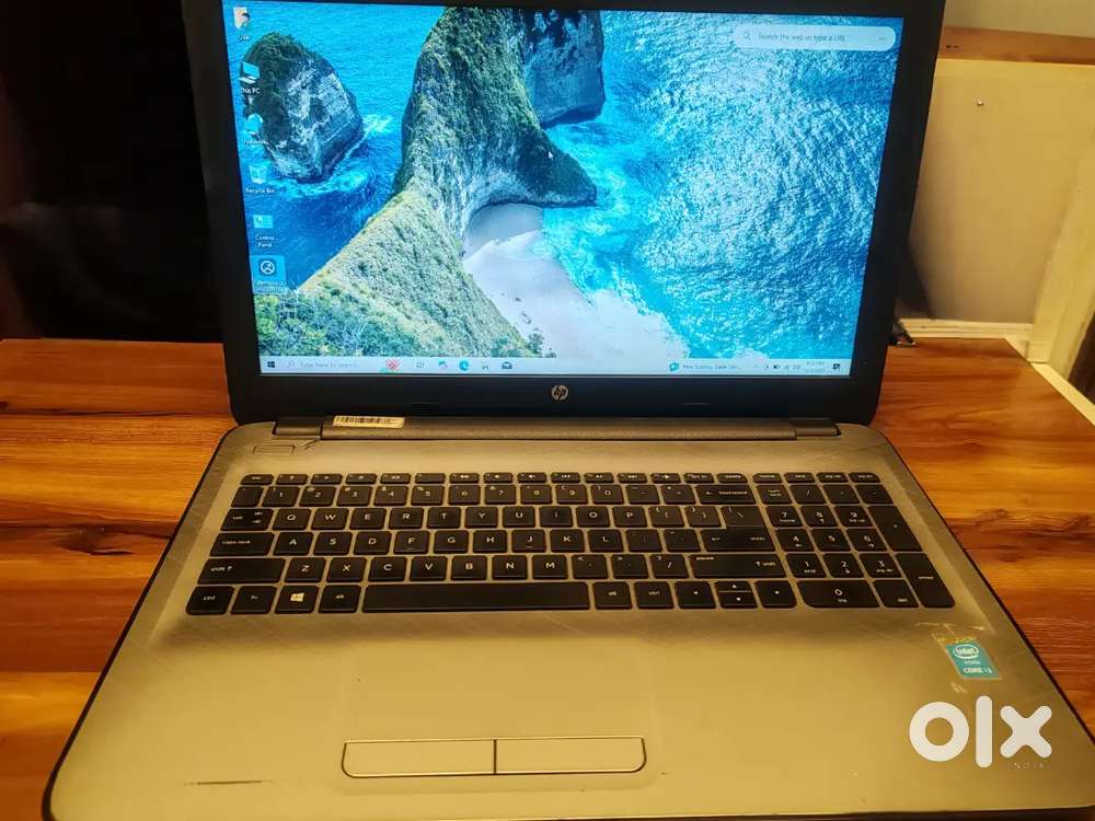 HP Laptop i3 - 5th Gen 1 TB Hard Disk 128 SSD 8GB RAM