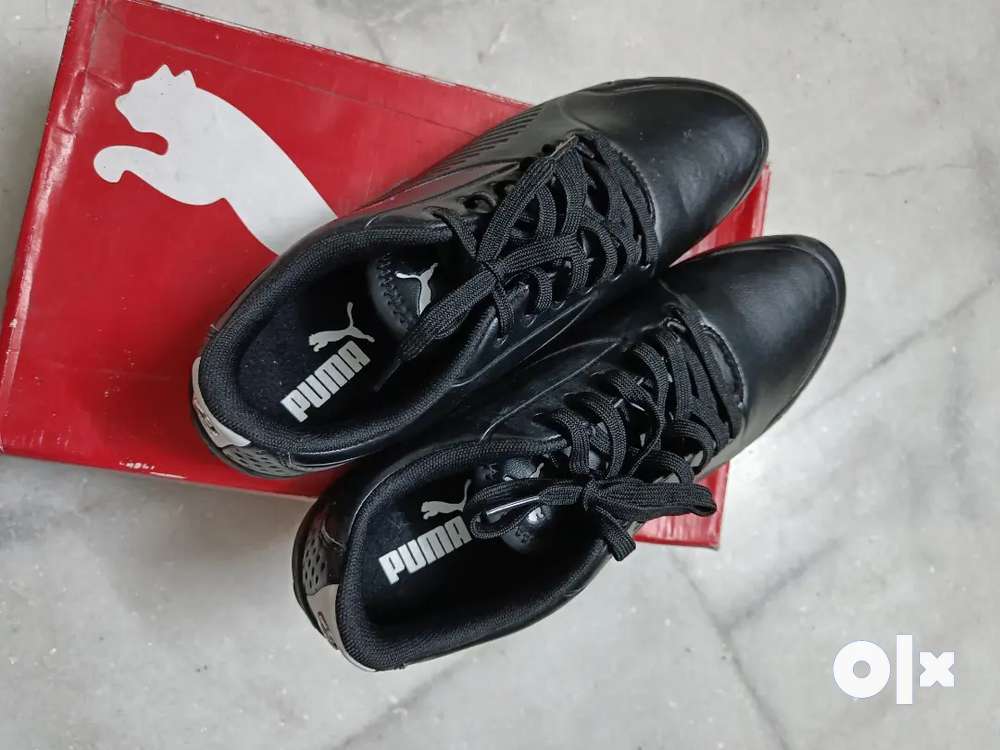 Black Puma shoes