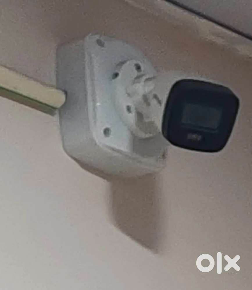 Cctv camera and set box