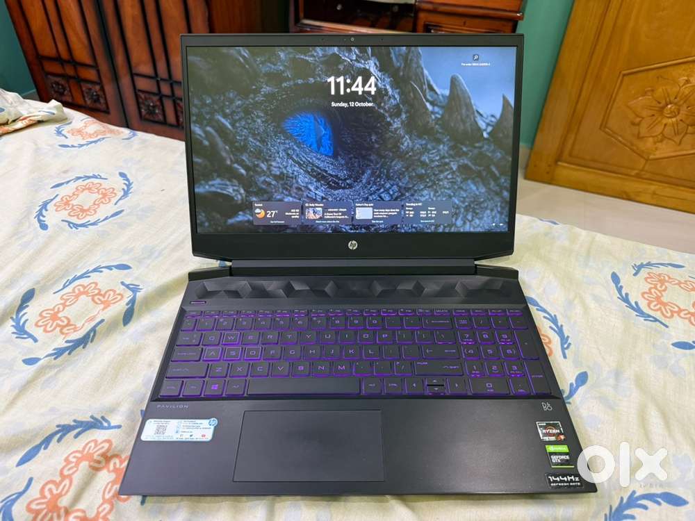 HP PAVILION 15