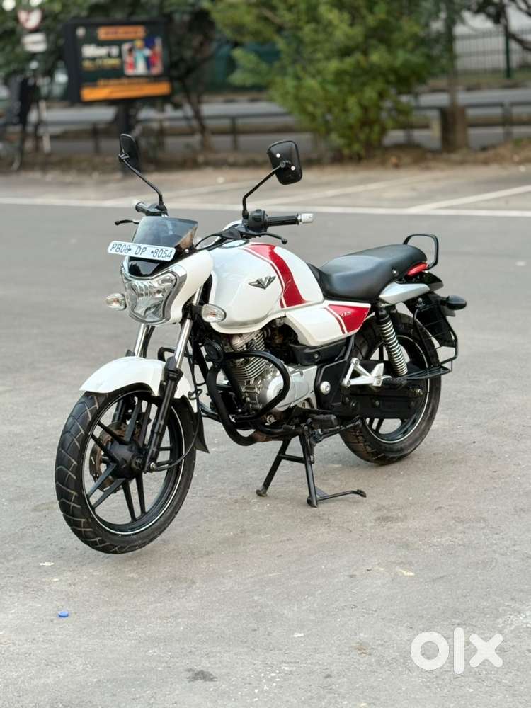 Bajaj vikrant v15