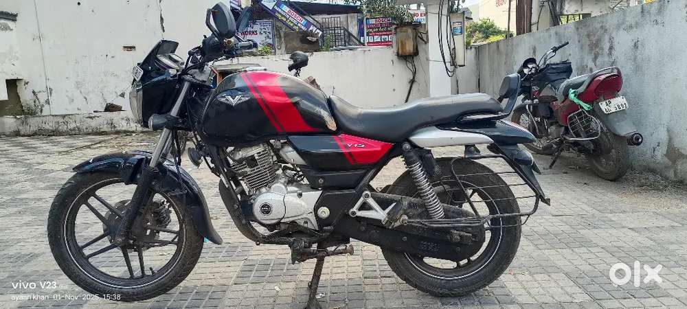 BAJAJ V15 MODEL 2016 FOR SALE