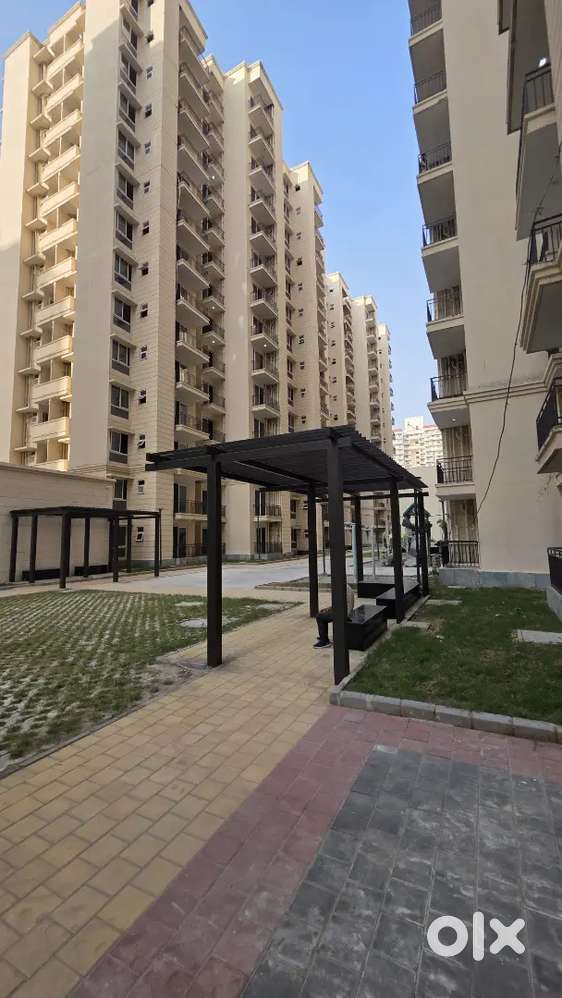 Available 2BHK Semi Furnished Society Flat