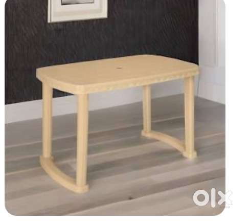 Neelkamal plastic dining table
