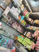 Sale's girl' for cosmetics and jewellery shop