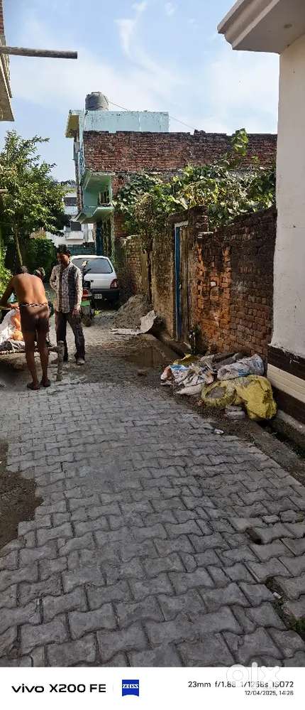 105 gaz plot near dda office