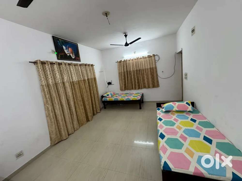Fully furnished boys pg available at alkapuri, genda circle many areas