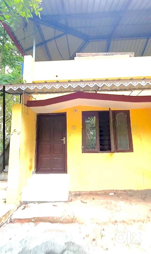 2Bhk house for rent l Pezhakkapilly