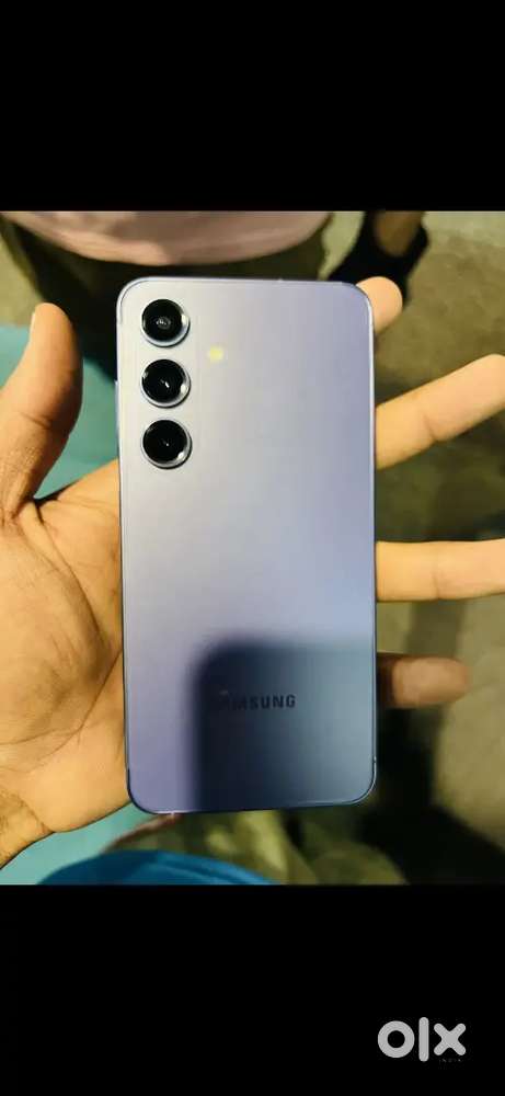 S 24,8gb,128 new ,no screech ,no damege