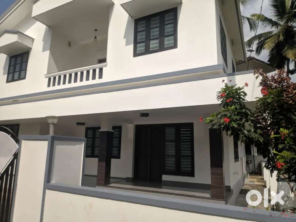 4 bhk independent house for rent near karaparamba