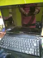 HCL ka laptop  hai purana cell nehi hai