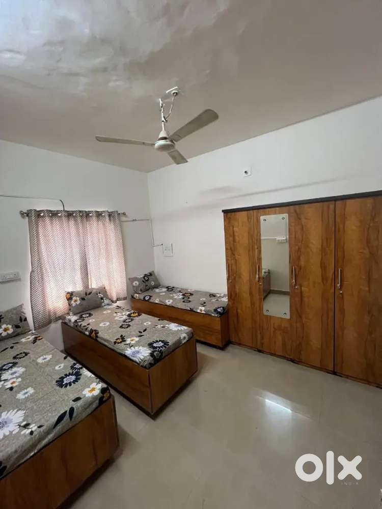 ## BOYS PG @ Prime location Shyamal cross road satellite