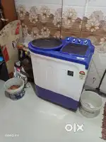 Whirlpool 8 kg washing machine semi automatic