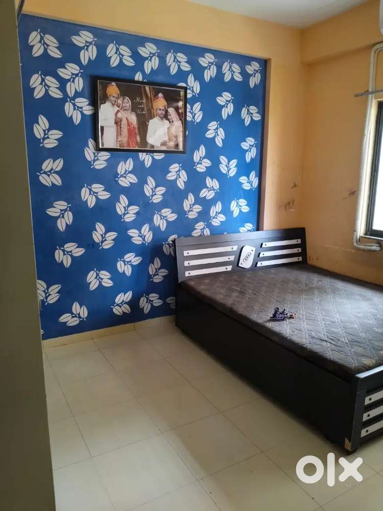 Good location nr.taj hotel and also touch The ring road.