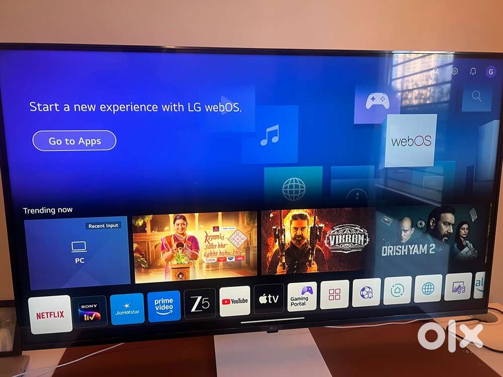 LG 43” 4K Smart Montior TV in warranty bought in Oct2025