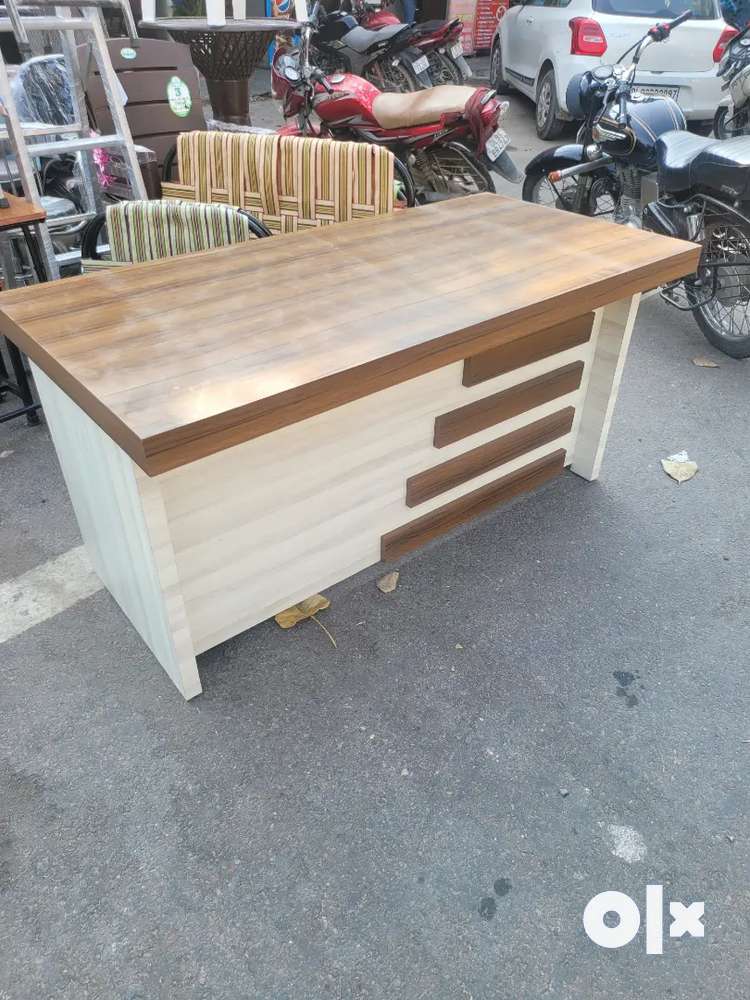 Brand new Solid wood office table available at wholesale price