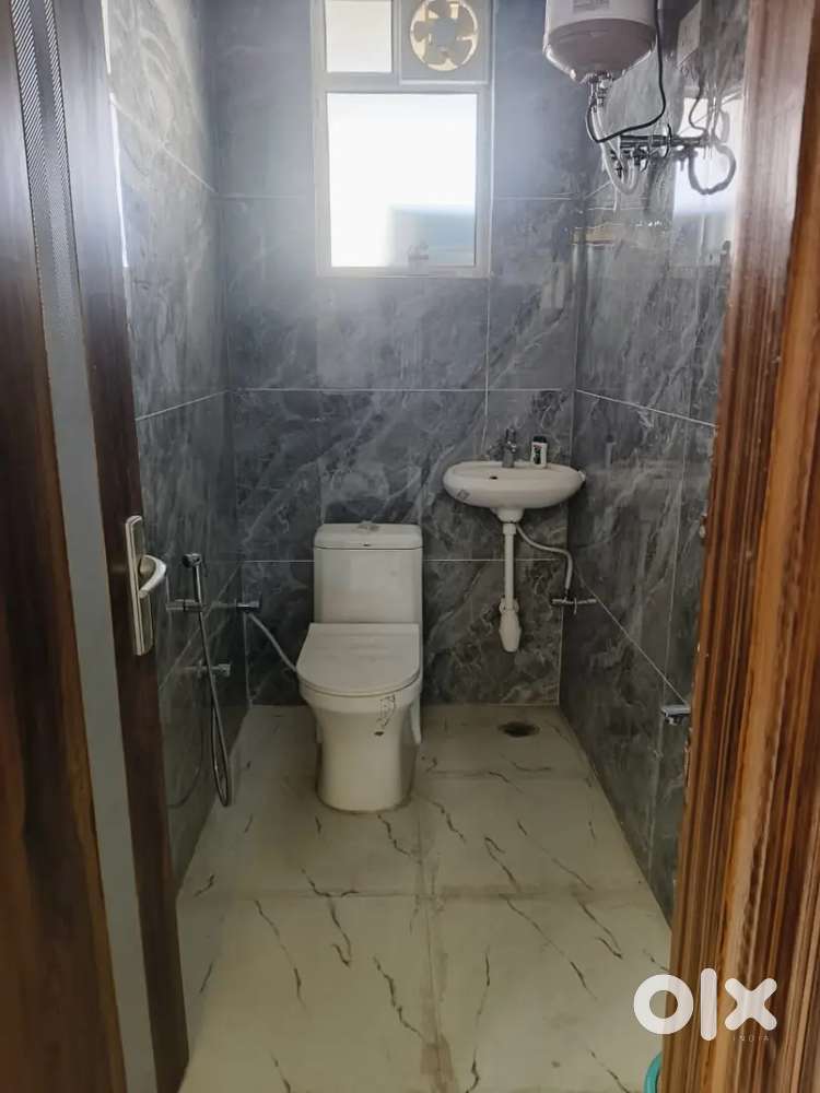 2Bhk Ground Floor Luxary Portion aval in Malviya Nagar posh Area