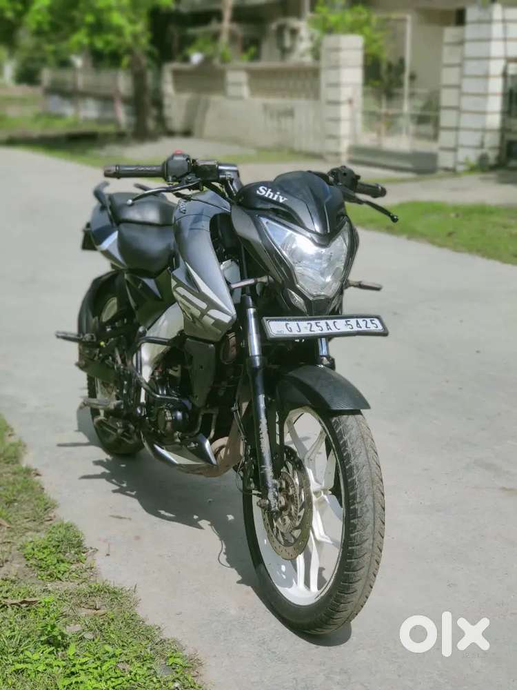 Bajaj pulsar 160
