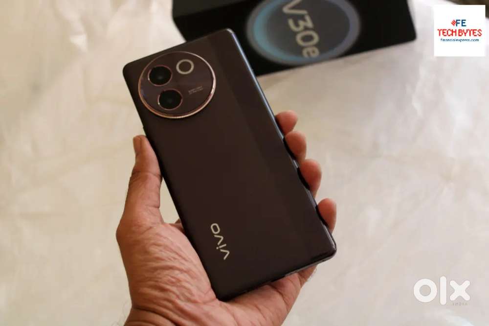 Vivo v30e sale with original charger bill and box