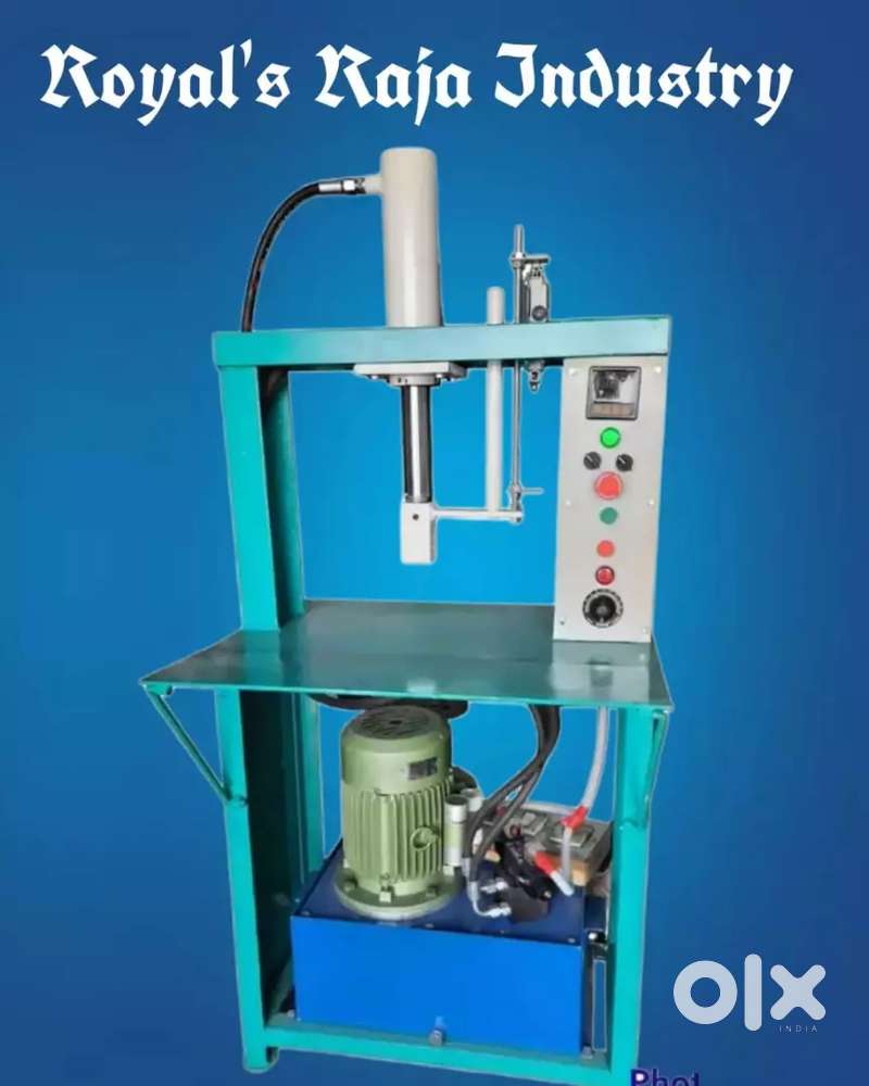Paper plate making machine