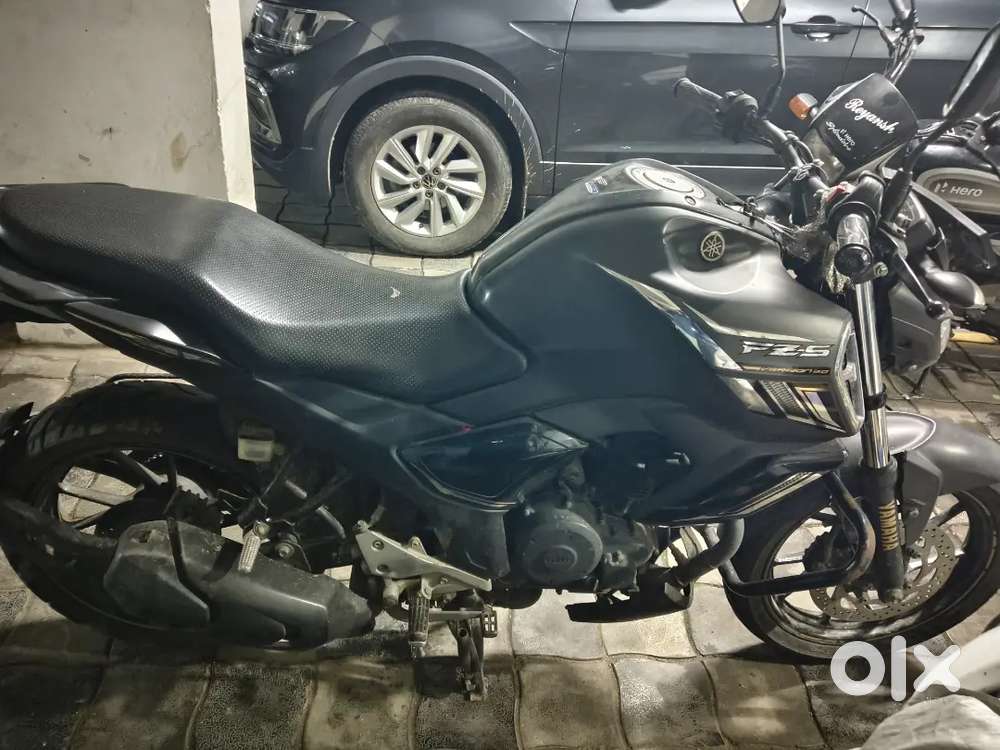 Fzs bike 1st onwer