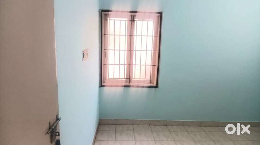 2 BHK House available for rent at Kumaran Nagar Trichy