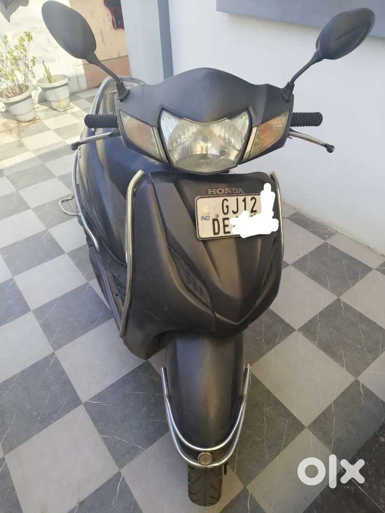 Activa 4g (Mat grey Colour)