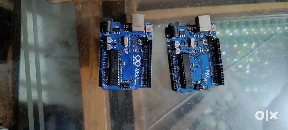 Arduino Uno r 3, motors, sensors etc