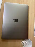 MacBook pro Ratina i5 processor 8/256gb