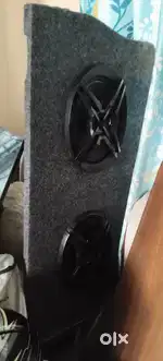 Speaker set with wooden tray