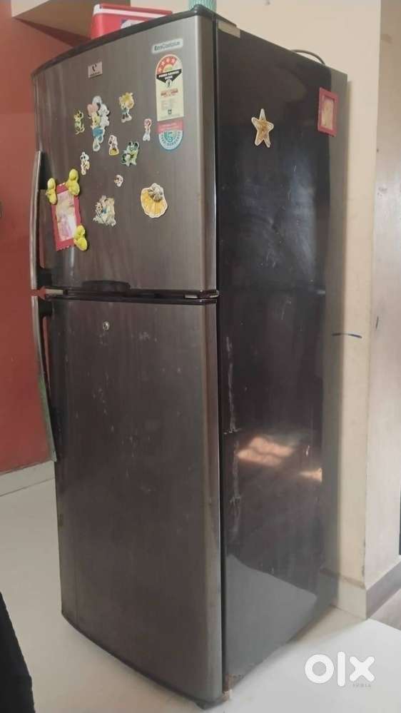 260 ltr Double door Fridge For sale