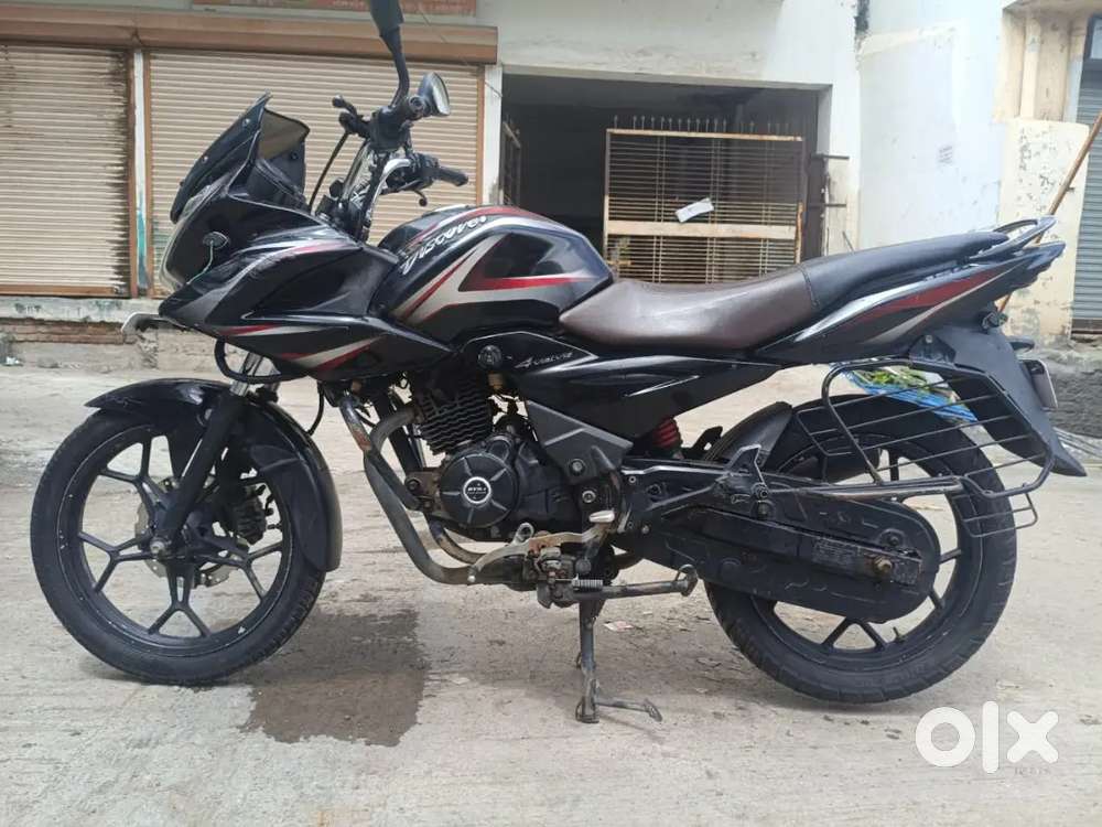 Bajaj Discover 150F