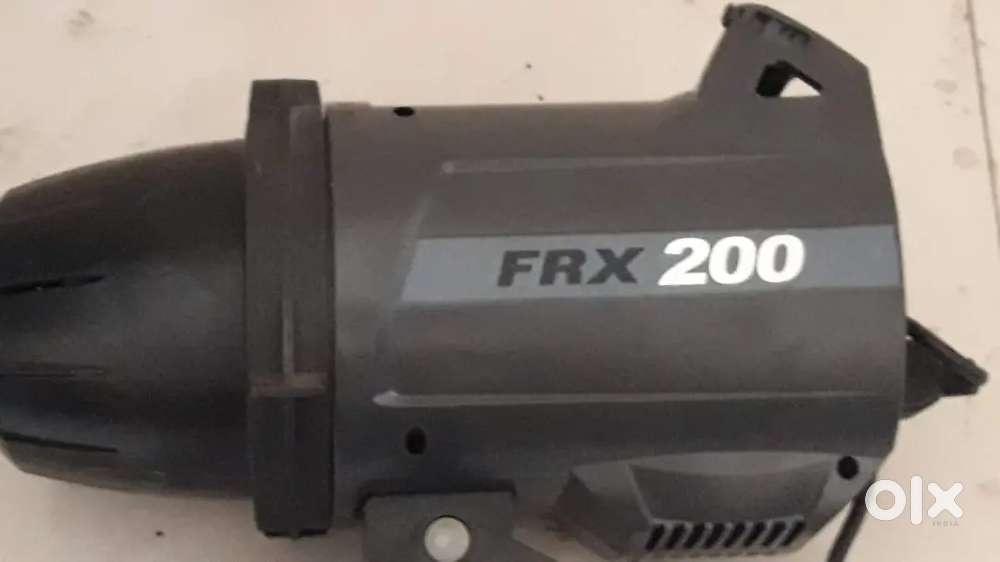 Elincrome FRX 200 studio light & below mentioned  photography items