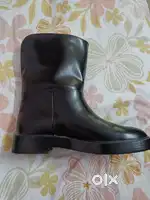 H&M black boots