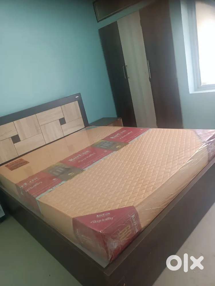 2 bhk fully furnshied flat Rs 32,000 for family or bachlear damana chk