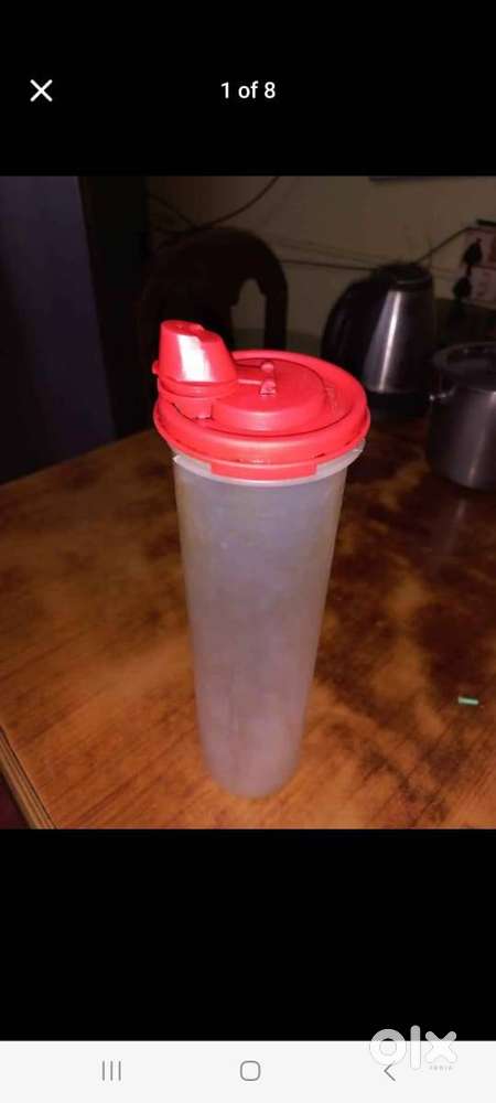 Tupperware 1ltr oil can, 2 tumblers & 4 side dish containers for sale