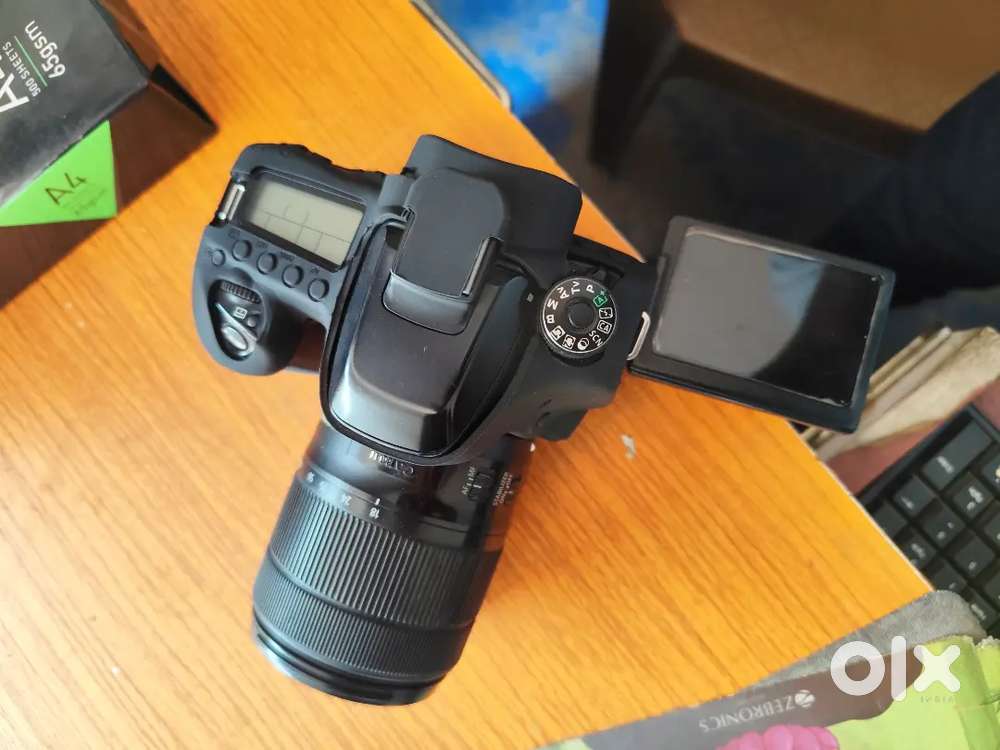 Want to sell Canon 80D DSLR with 18-135 Lence