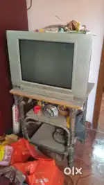 Philips Tv with movable stand